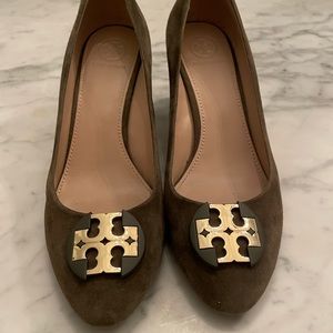 Tory Burch Wedge Heels 8 Excellent condition.